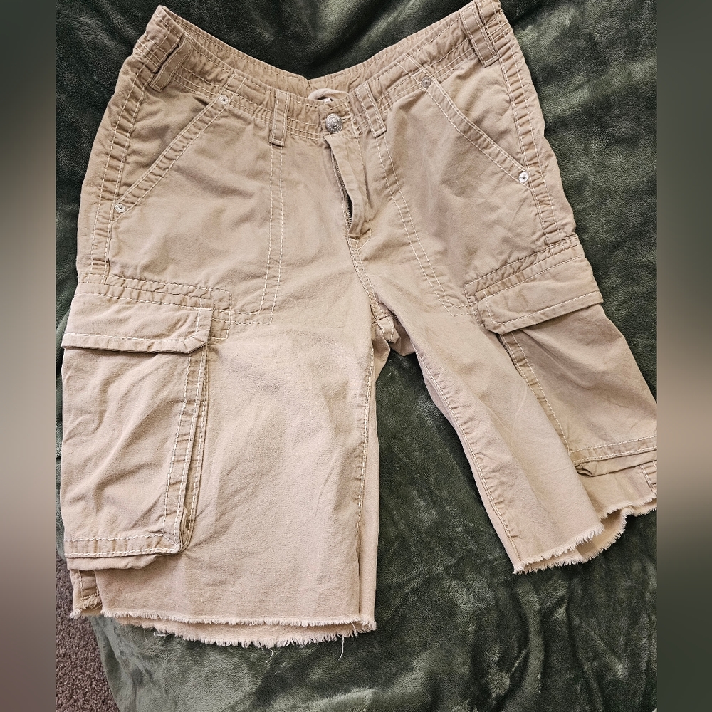 Men's cargo shorts